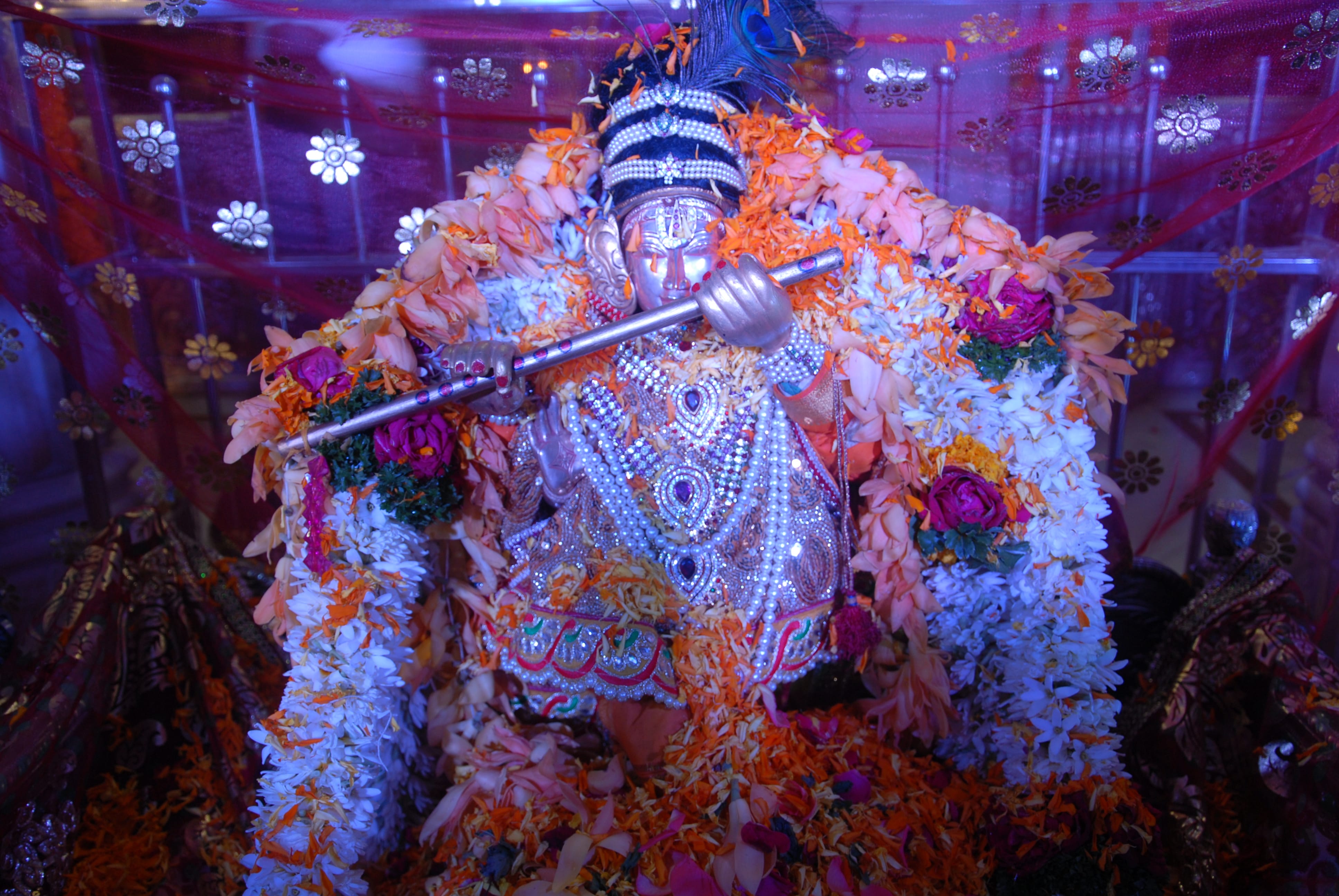 Shri Mahalaxmi Mandir Sarasbaug Pune
